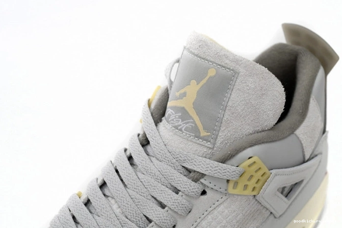 Retro DV3742-021 Dust Jordan 4 Photon SE Craft 0817